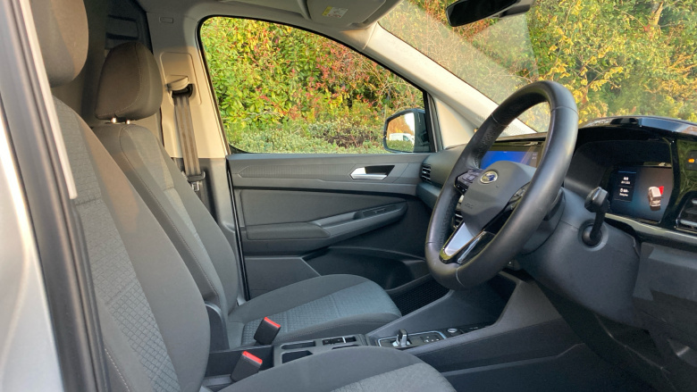 Ford Transit Connect 250 L2 Petrol 1.5 EcoBoost PHEV 150 Limited Van Auto